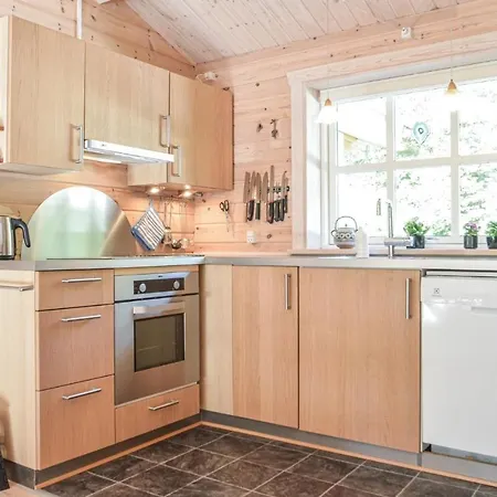 Stunning In W/ 3 Bedrooms