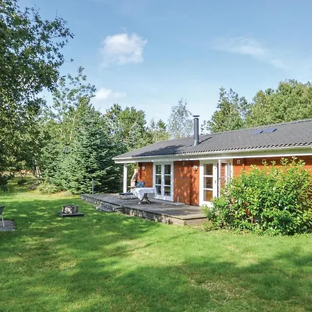 Stunning In W/ 3 Bedrooms